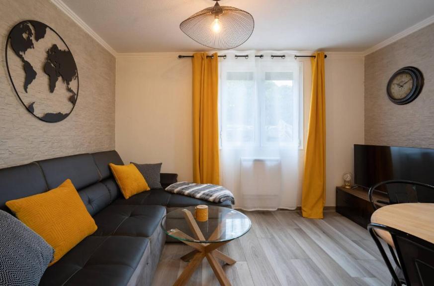 Les Rives Montans Apartment Exterior photo